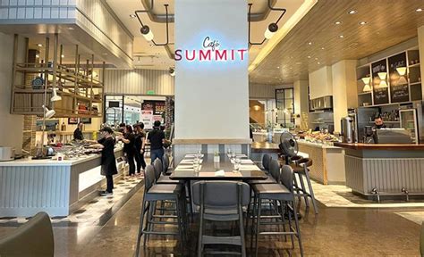 Cafe Summit presents its new weekend lunch buffet.